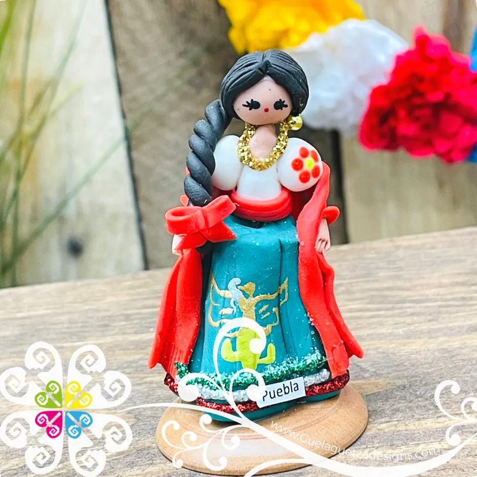 21- Puebla Little Doll Figurine - Fondant Doll