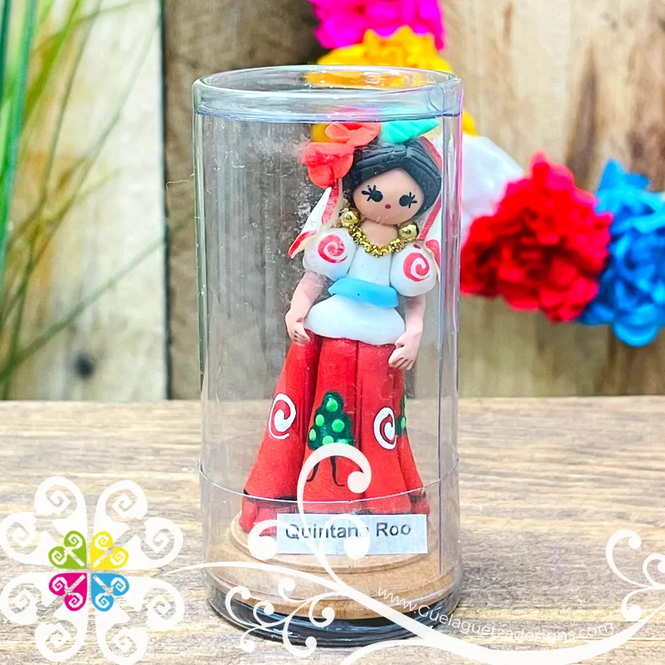 23- Quintanaroo Little Doll Figurine - Fondant Doll