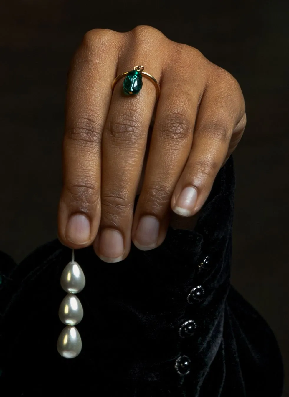 EMERALD SCARAB RING