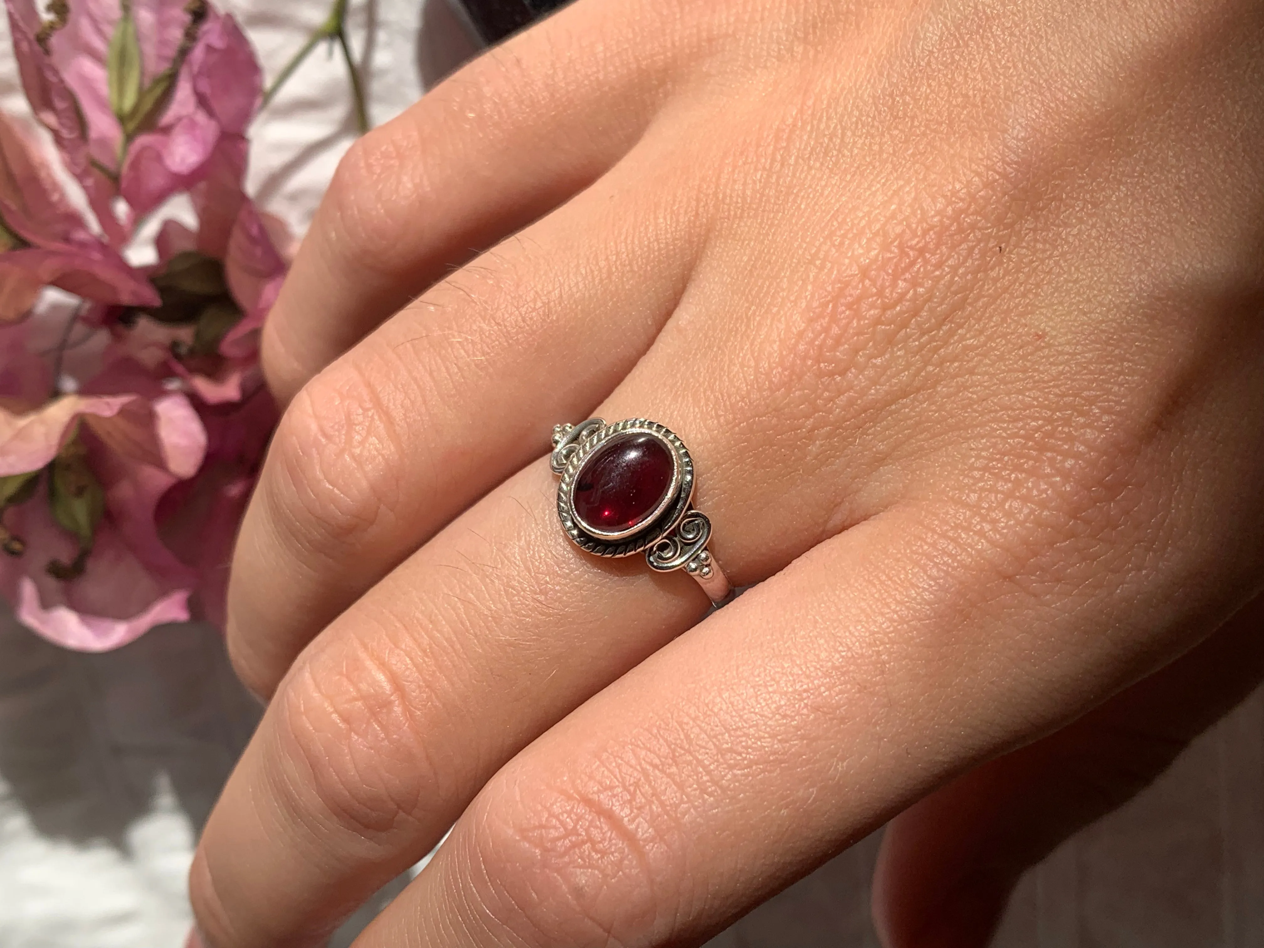 Garnet Alta Ring