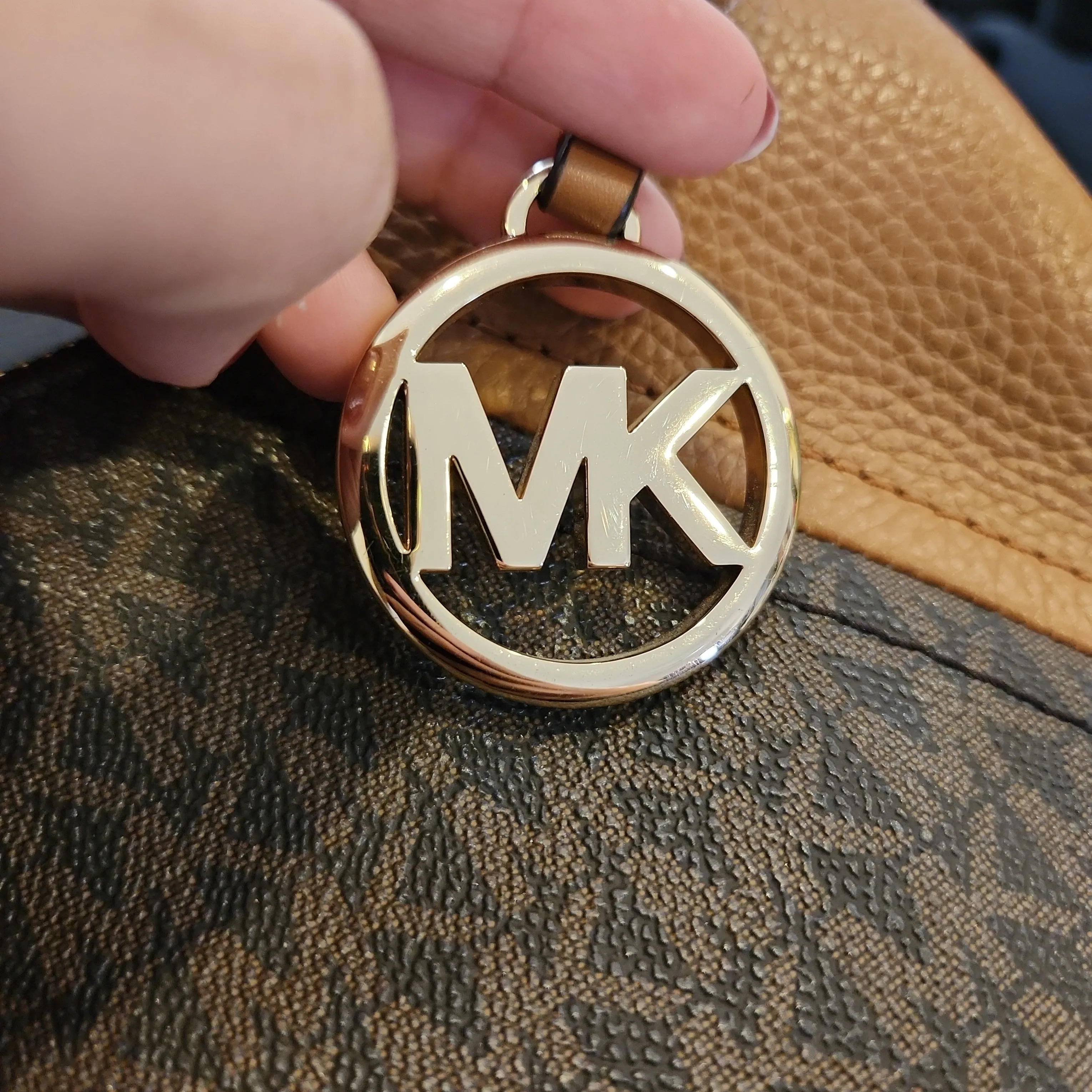 Michael Kors Brown Monogram 'Aria' Large Shoulder Bag | Like New |