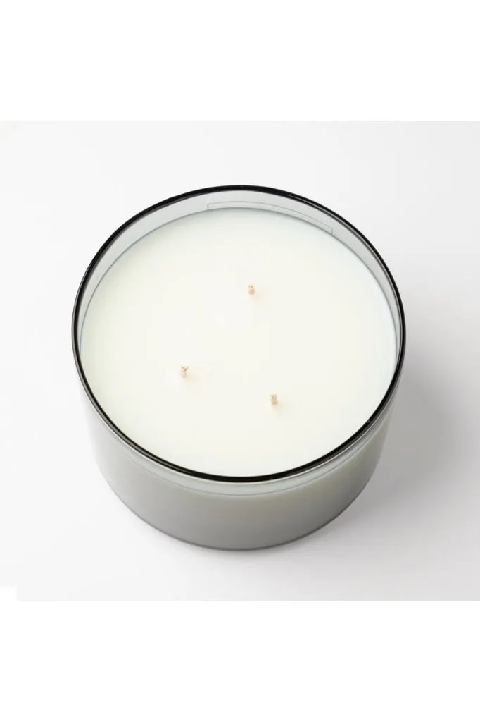 Studio Milligram - Scented 3-wick Candle - Overland - 600g